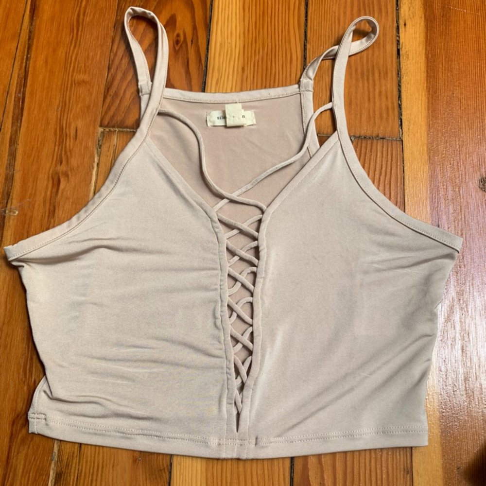 Size S lace up tank top